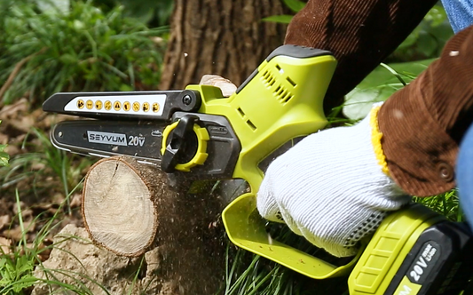 My Experience with the SEYVUM 6-Inch Mini Chainsaw